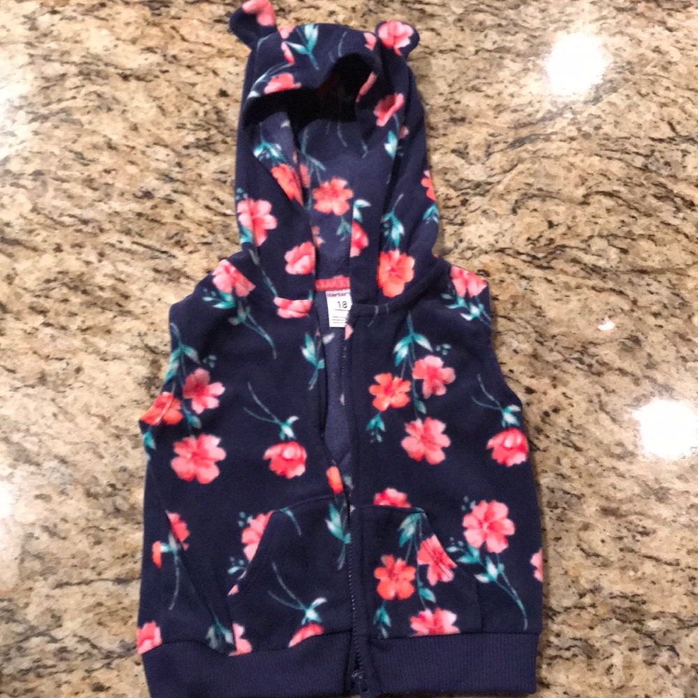Little girls hooded vest-DONATED